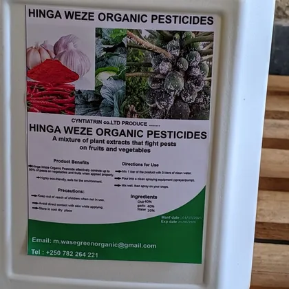 Close-up of the HINGA WEZE label with directions and ingredients